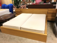 Sängram + 2st sängbord